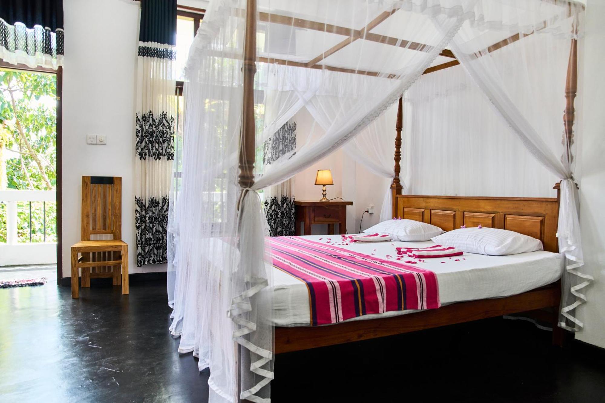 Daasa Guest Mirissa Hotel Bagian luar foto