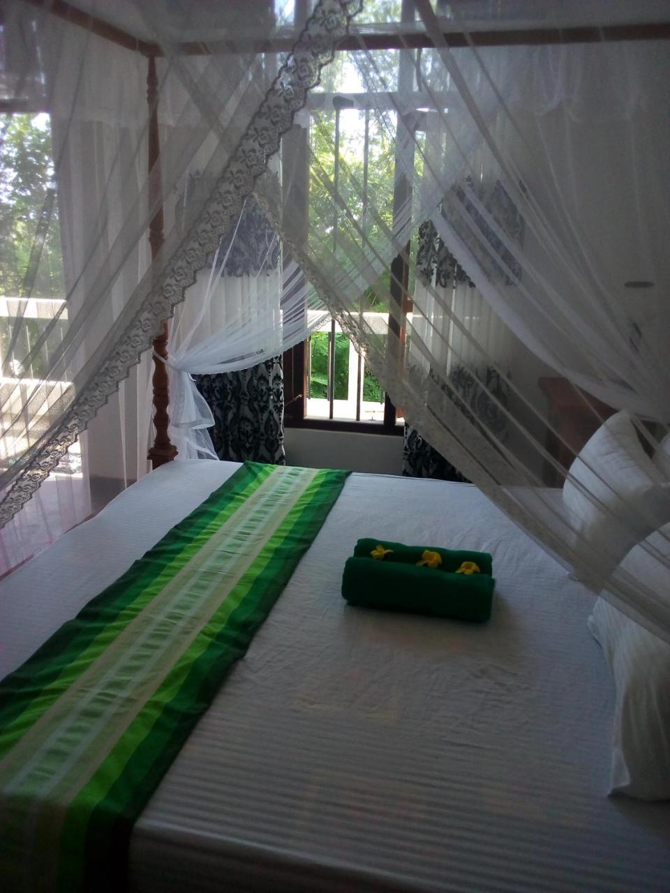 Daasa Guest Mirissa Hotel Bagian luar foto